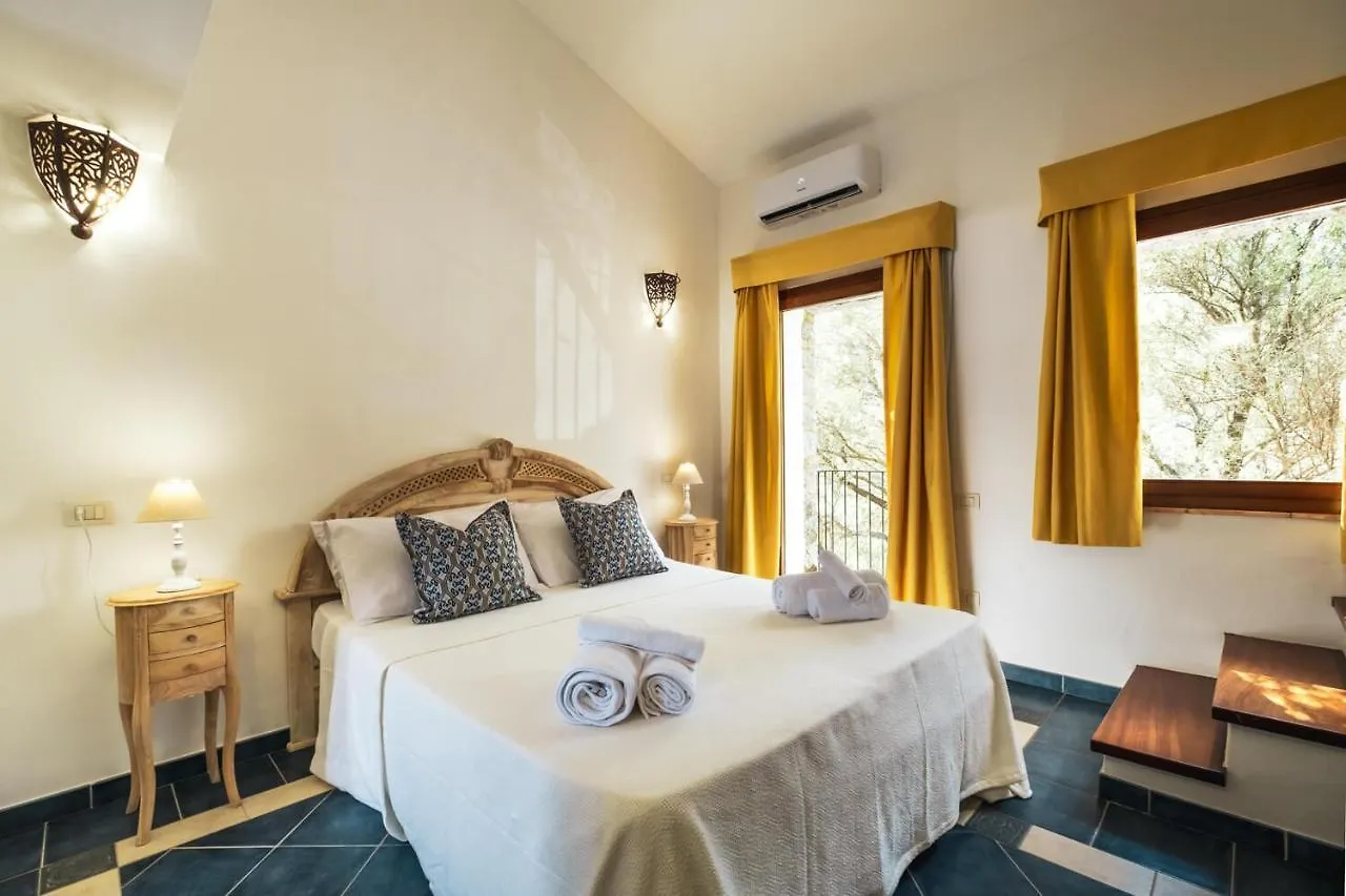 La Suera San Pantaleo Hotel