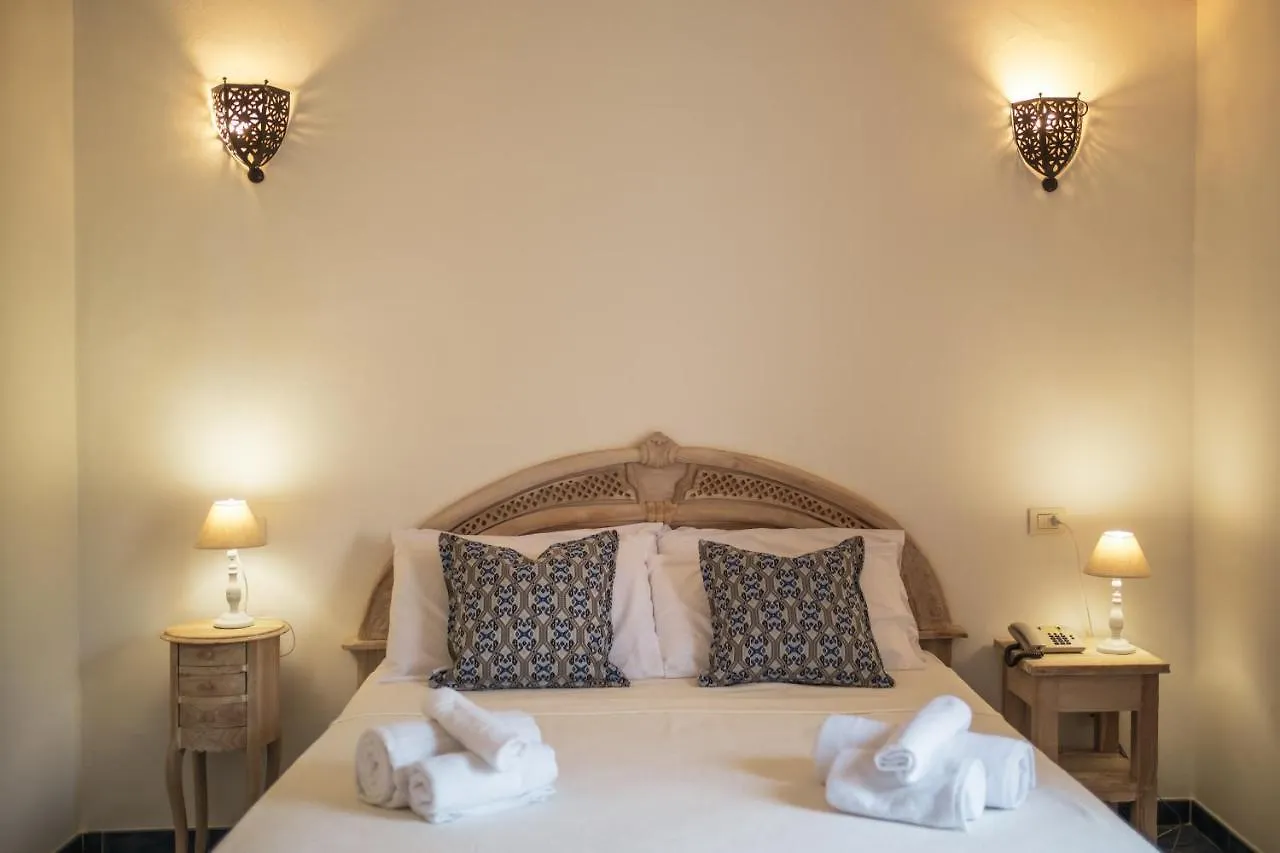 La Suera San Pantaleo Hotel