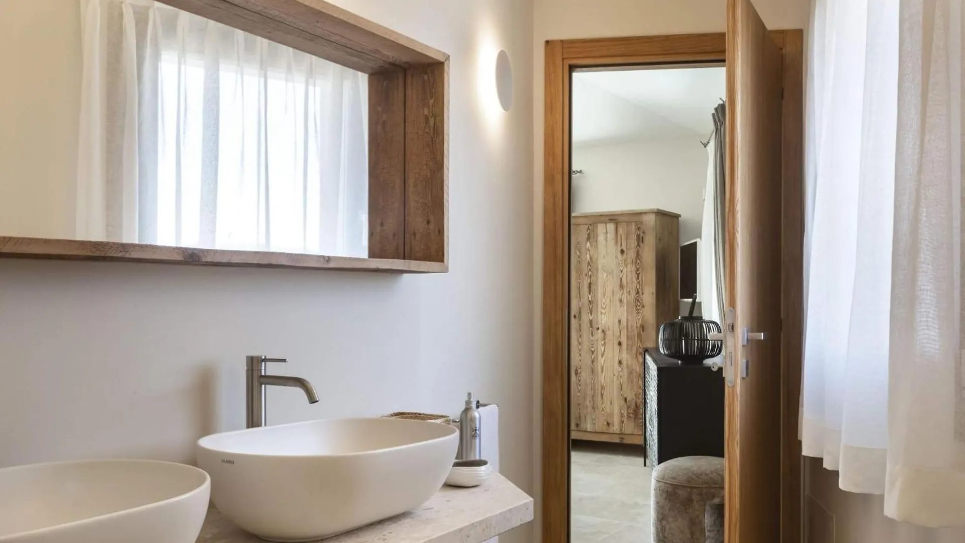 La Suera San Pantaleo Hotel