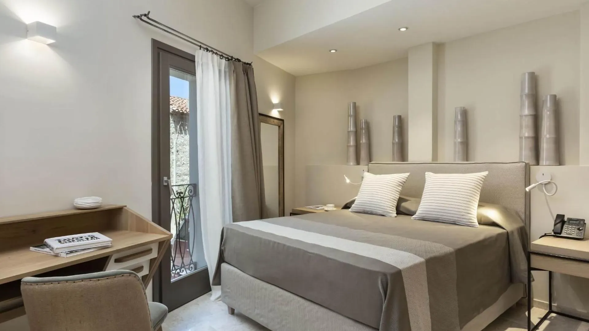 La Suera San Pantaleo Hotel